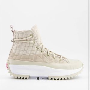 Converse Run Star Hike Hi Digital Terrain sneakers in string